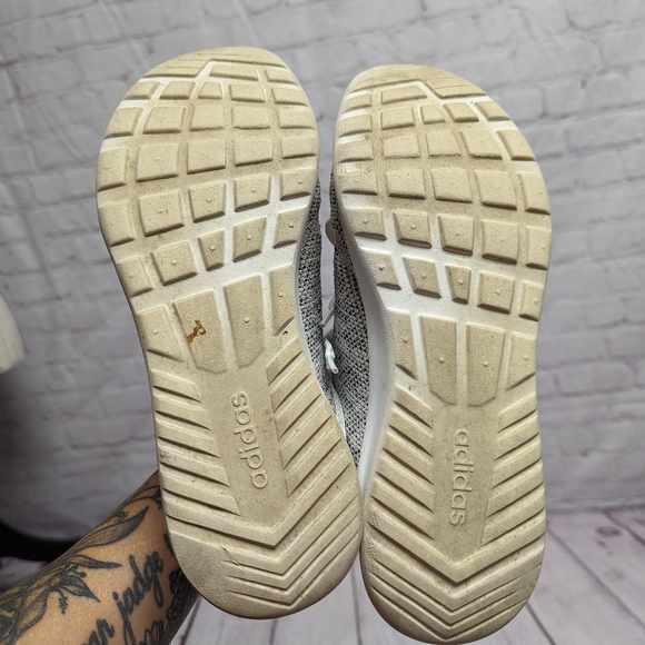 Nike and Adidas athletic shoe lot. Size 8 - Picture 10 of 10